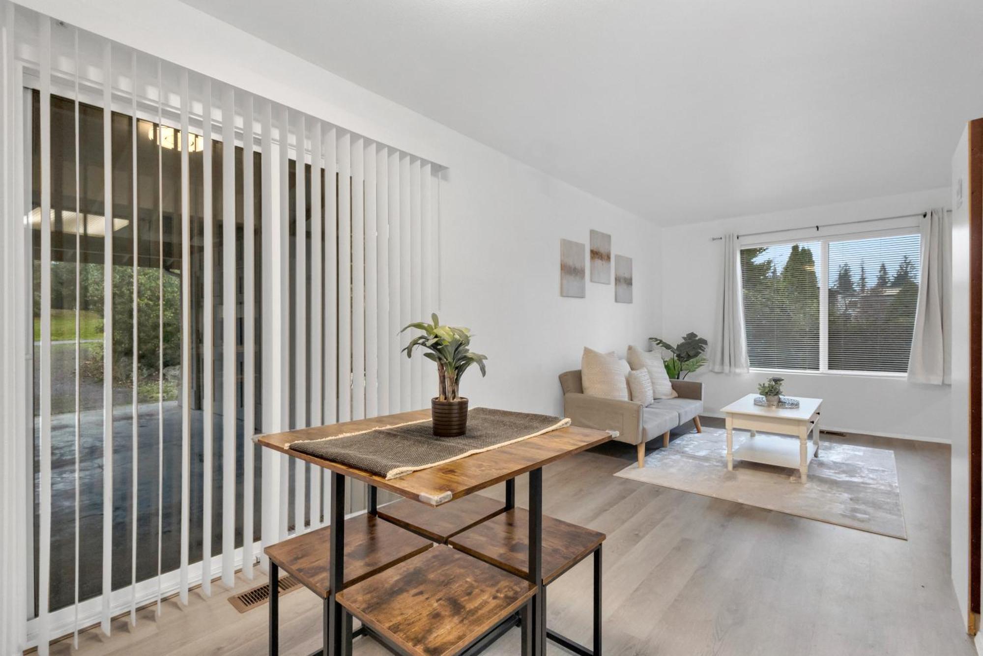 Central Bellevue House Экстерьер фото
