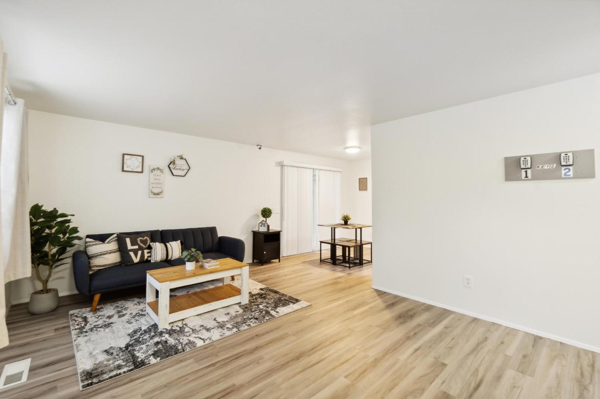 Central Bellevue House Экстерьер фото
